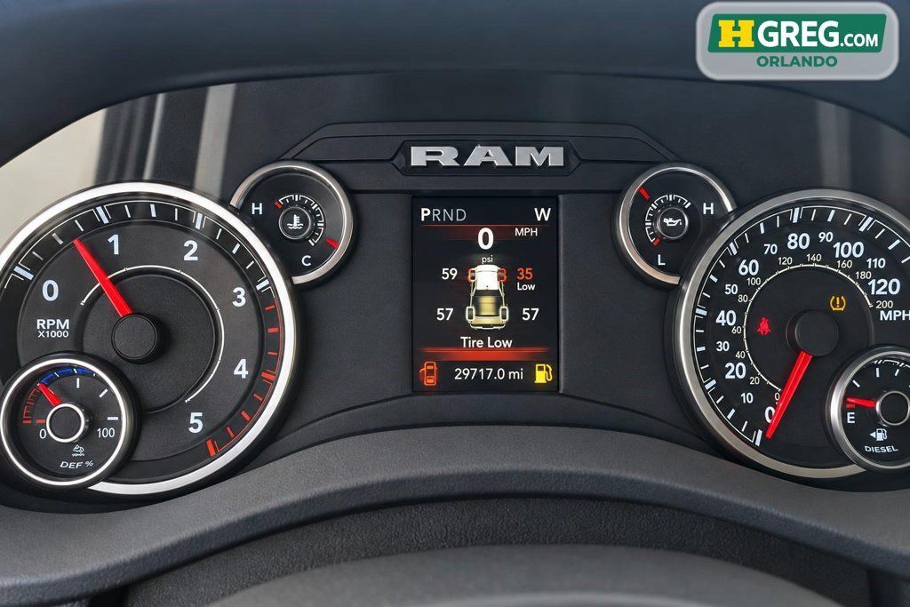 Used 2024 RAM 2500 Tradesman w/ Chrome Appearance Group AWD/4WD image 11
