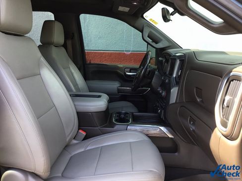 Used 2020 Chevrolet Silverado 3500 LTZ w/ LTZ Premium Package image 42