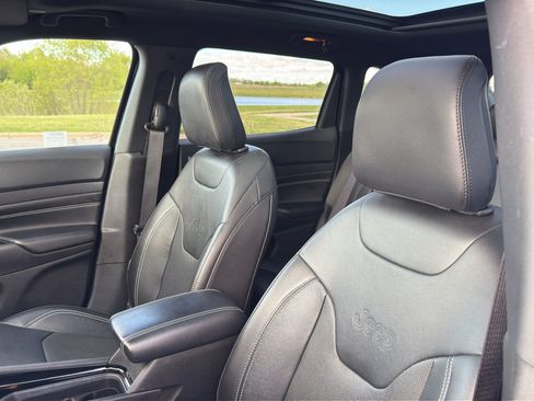 Used 2022 Jeep Compass High Altitude AWD/4WD image 18