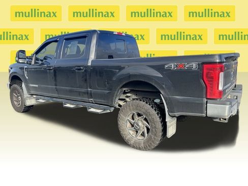 Certified 2019 Ford F350 Lariat image 11