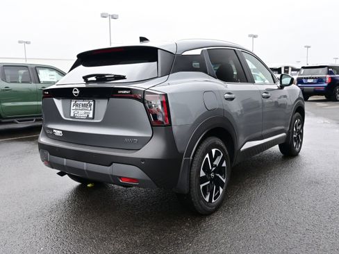 New 2026 Nissan Kicks SV image 8