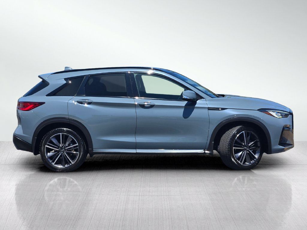 Used 2023 INFINITI QX50 Sport AWD/4WD image 3