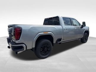 New 2026 GMC Sierra 2500 Denali Ultimate AWD/4WD video 5