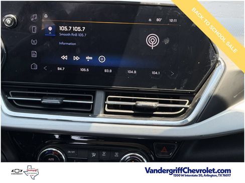 Used 2025 Chevrolet Trax LT w/ Driver Confidence Package FWD image 16