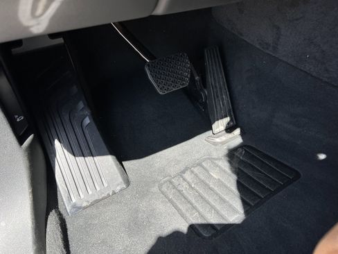 Used 2026 BMW X5 sDrive40i image 17