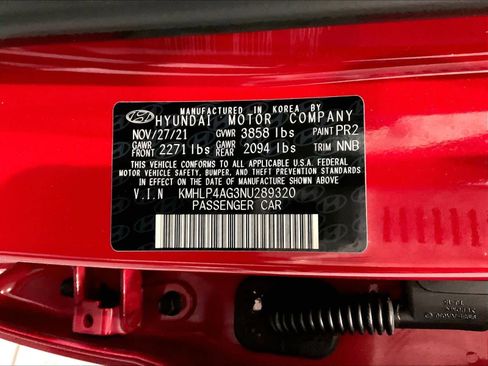 Used 2022 Hyundai Elantra Limited image 35