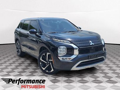 Used 2023 Mitsubishi Outlander SE