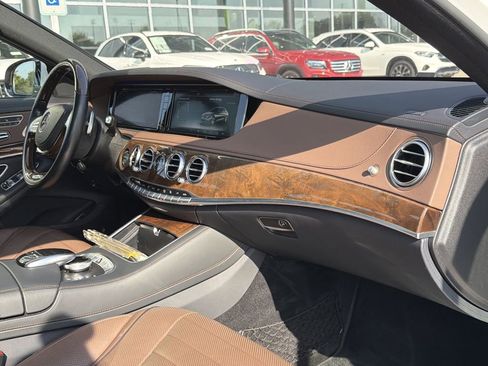 Used 2015 Mercedes-Benz S 550 Sedan image 19