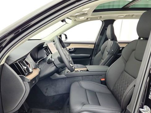 New 2026 Volvo XC90 B5 Plus image 13