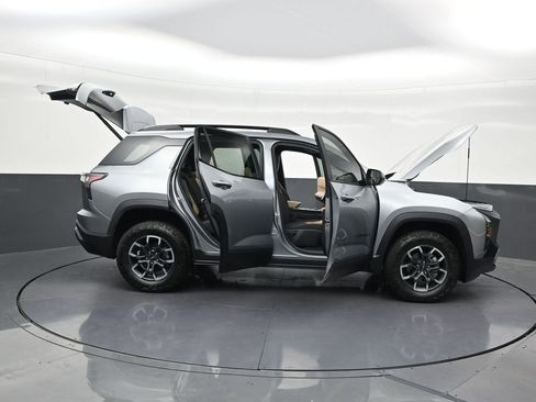 Used 2026 Chevrolet Equinox ACTIV FWD image 37