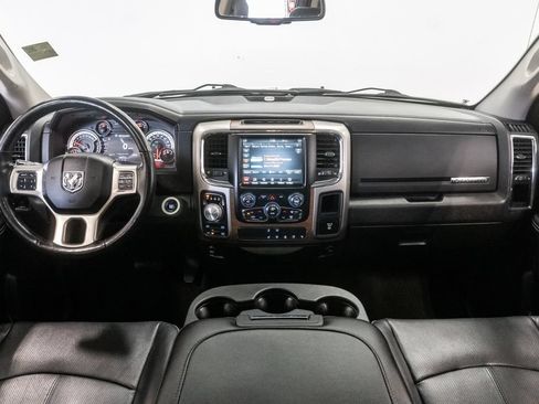 Used 2018 RAM 1500 Laramie w/ Convenience Group AWD/4WD image 27