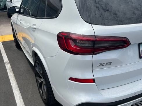 Used 2019 BMW X5 xDrive40i w/ M Sport Package AWD/4WD image 4