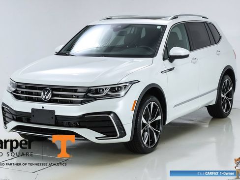 Used 2024 Volkswagen Tiguan SEL R-Line AWD/4WD image 39