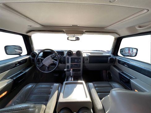 Used 2003 HUMMER H2 Sport Utility w/ Preferred Equipment Group image 14