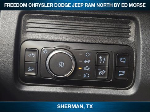 Used 2025 Ford F350 Lariat w/ Chrome Package image 16