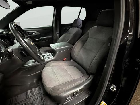 Used 2023 Chevrolet Traverse LT w/ LPO, Floor Liner Package AWD/4WD image 22