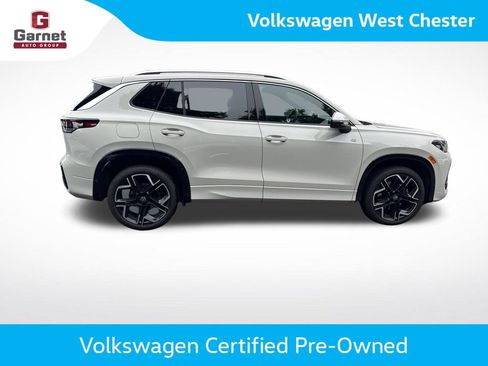 Used 2025 Volkswagen Tiguan SEL R-Line AWD/4WD image 7