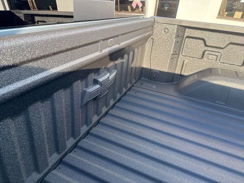 New 2026 Chevrolet Silverado 1500 LT image 19