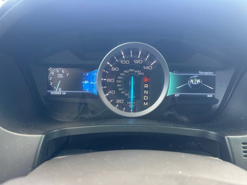 Used 2014 Ford Explorer XLT w/ Equipment Group 202A FWD image 14