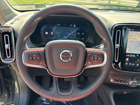 New 2026 Volvo XC40 B5 Core w/ Protection Package Premier image 19