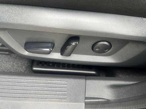 Certified 2023 Nissan Rogue SV AWD/4WD image 50