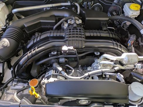 Used 2024 Subaru Crosstrek 2.0i Premium image 29