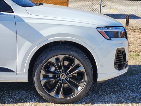New 2025 Audi Q7 3.0T Premium Plus image 11
