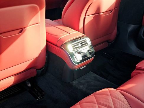 New 2026 Mercedes-Benz S 580 4MATIC Sedan image 24