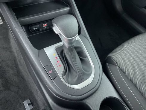 Used 2024 Kia Forte LXS w/ LXS Technology Package FWD image 32