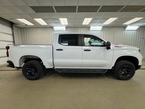 New 2026 Chevrolet Silverado 1500 Custom Trail Boss AWD/4WD image 5