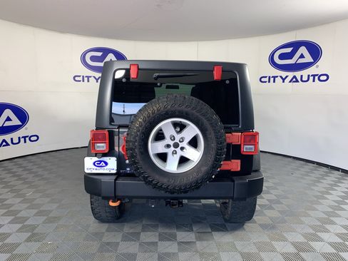 Used 2017 Jeep Wrangler Unlimited Sport AWD/4WD image 4