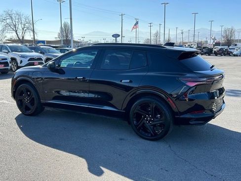 Used 2024 Chevrolet Equinox EV RS image 9