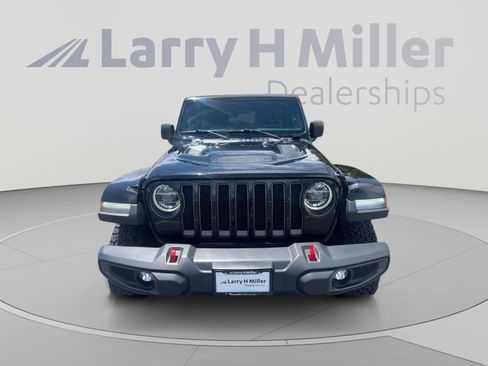 Used 2018 Jeep Wrangler Unlimited Rubicon w/ LED Lighting Group AWD/4WD image 9