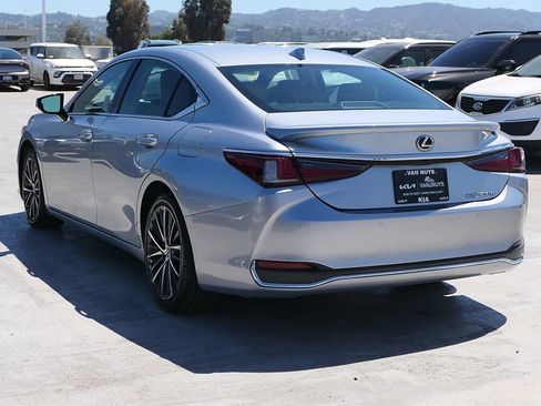 Used 2023 Lexus ES 300h w/ Premium Package FWD image 6
