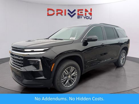 New 2026 Chevrolet Traverse LT w/ Driver Confidence Package image 1