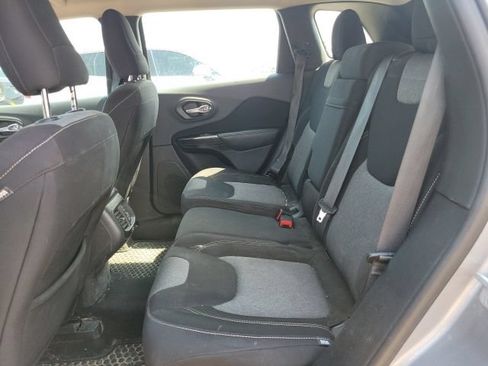 Used 2014 Jeep Cherokee Sport w/ Cold Weather Group AWD/4WD image 14