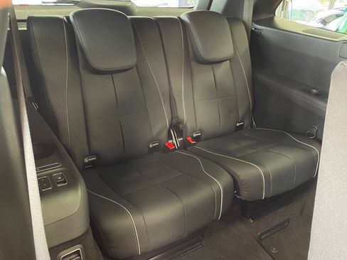 Used 2023 Mercedes-Benz GLS 580 4MATIC image 35