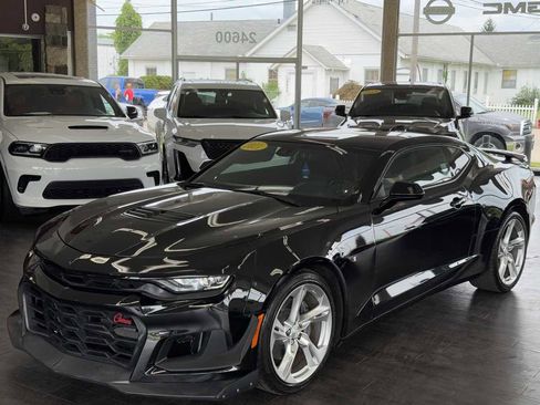 Used 2021 Chevrolet Camaro SS image 3