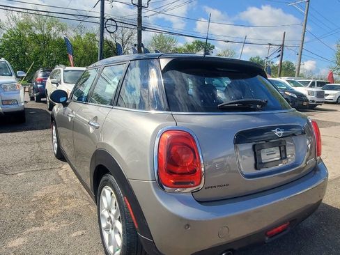 Used 2019 MINI Cooper 4-Door Hardtop FWD image 3