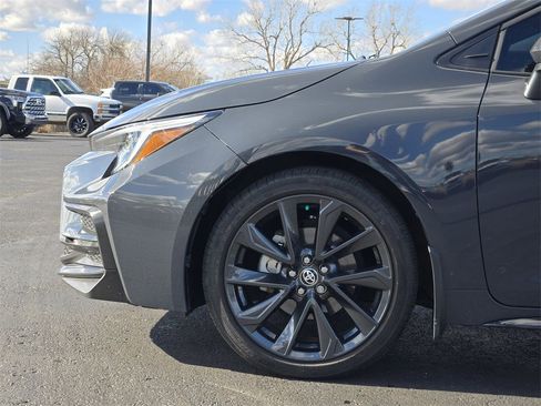 Used 2023 Toyota Corolla SE image 8