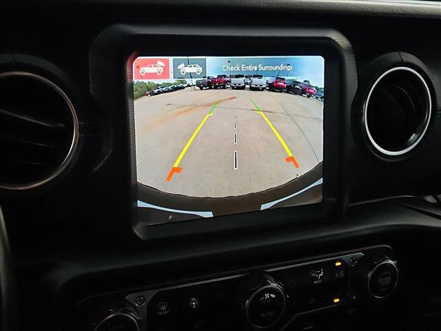 Used 2022 Jeep Wrangler Unlimited Rubicon 4xe w/ Cold Weather Group AWD/4WD image 14