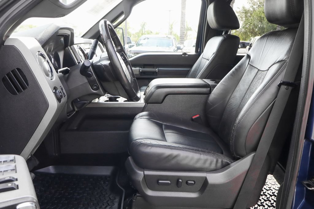 Used 2011 Ford F250 Lariat w/ Lariat Interior Pkg AWD/4WD image 22
