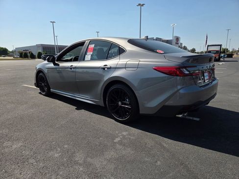 New 2026 Toyota Camry SE FWD image 8