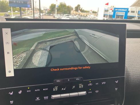 Certified 2024 Toyota bZ4X Limited image 30