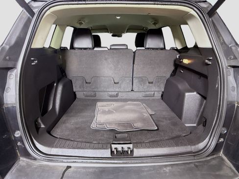 Used 2019 Ford Escape SEL image 35