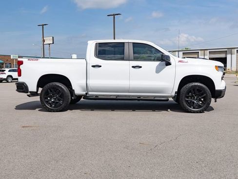 Used 2025 Chevrolet Silverado 1500 LT Trail Boss w/ Protection Package AWD/4WD image 7