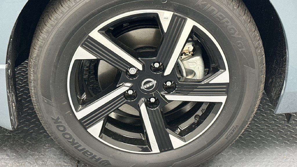 New 2027 Nissan Sentra SV w/ Floor Mat Package FWD image 18