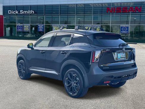 New 2026 Nissan Kicks SR image 4