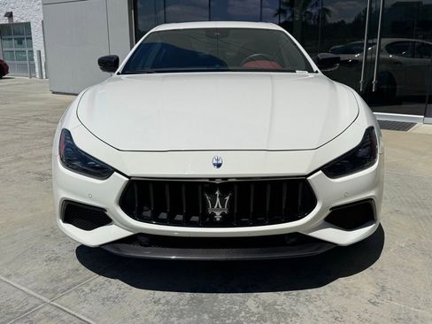 Used 2022 Maserati Ghibli Modena RWD image 4