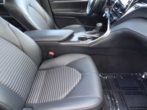 Used 2024 Toyota Camry SE FWD image 13